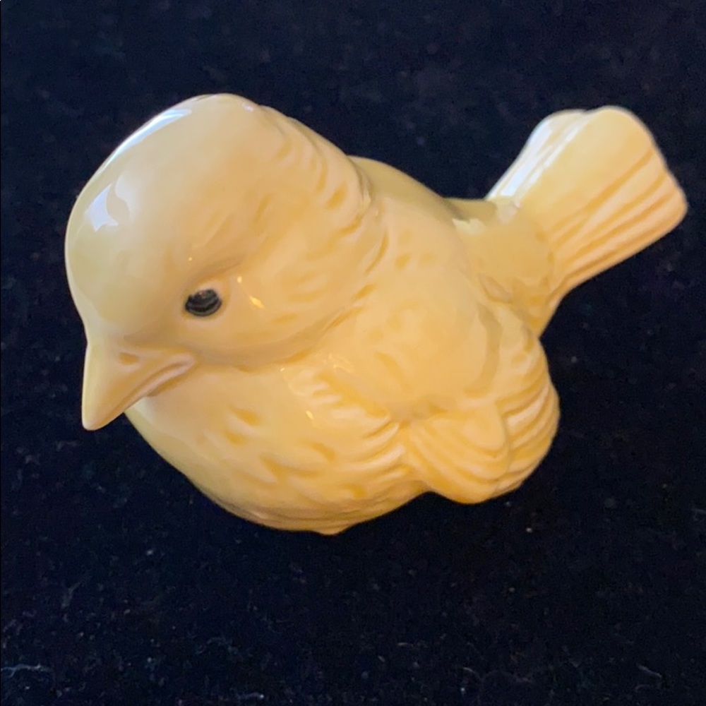Vintage Goebel yellow bird